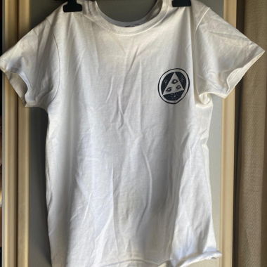 T-shirt grafica bianca