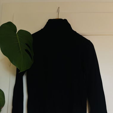 basic piece schwarzer Rollkragenpullover 