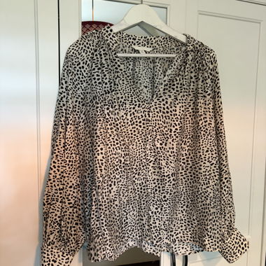 Blusa leopard H&M