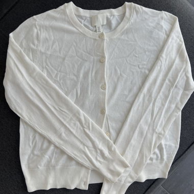 Weisser Strick-Cardigan