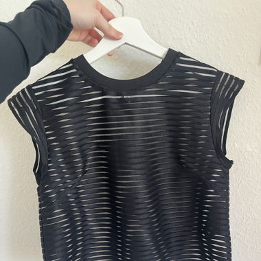 Top noir transparent 
