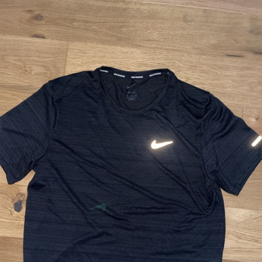 T-shirt NIKE