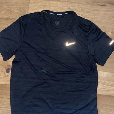 T-shirt NIKE