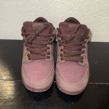Nike SB city of love
