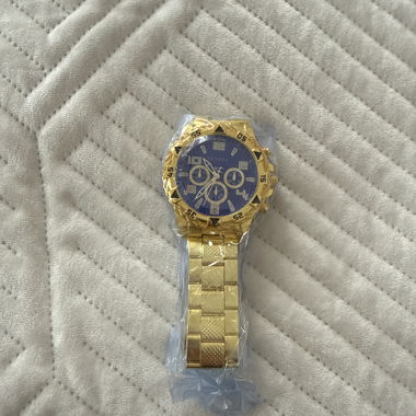 Goldene Armbanduhr