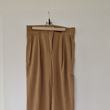 Beige Hose