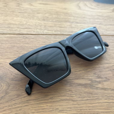 Sonnenbrille schwarz, eckig