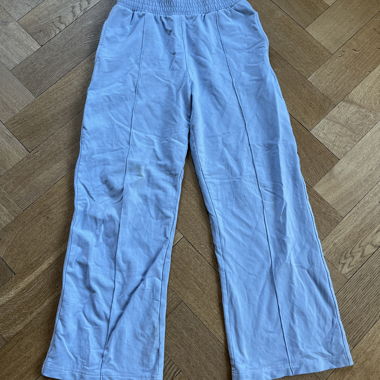 Bershka Jogginghose hellblau