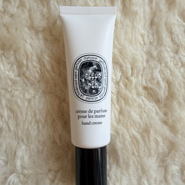 Crema mani Diptyque Fleur de Peau