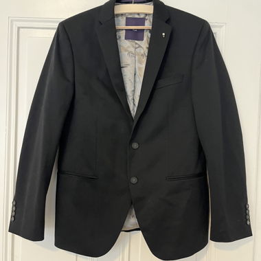 Elegant suit-jacket in black from Benvenuto.