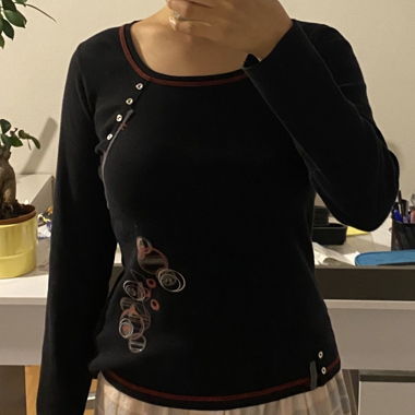 Long sleeve black top