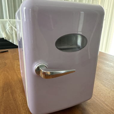 Mini frigorifero rosa/viola