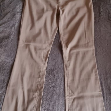 Pantalon beige évasé femme