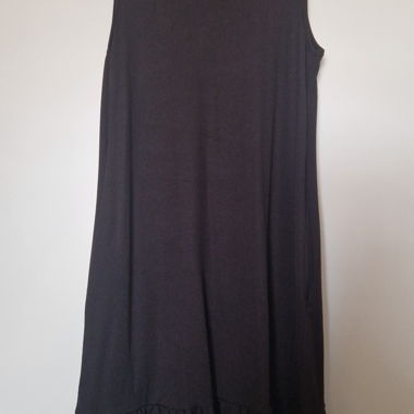 Schwarzes Aermelloses Kleid