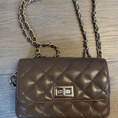 Sac en cuir marron quasi neuf avec chaîne