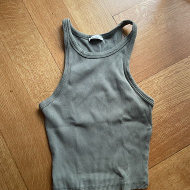 Top a Coste Khaki Bershka