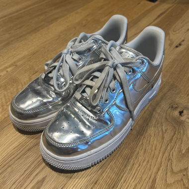 Nike Air Force 1 Basse Argent Métallisé