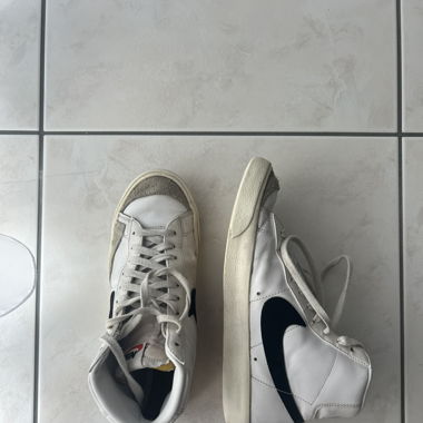 weisse nike blazer sneaker