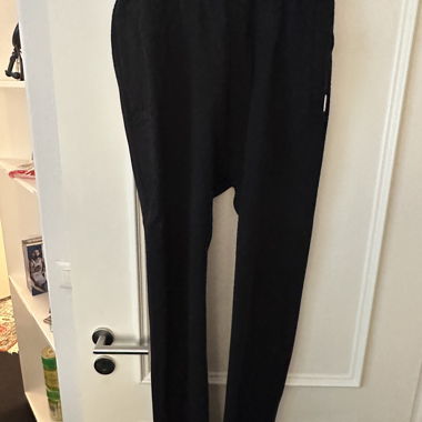 Pantaloni casual neri Damir Doma