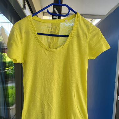 Short-sleeved shirt