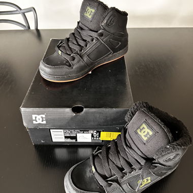 DC Youth High-Top-Schuhe