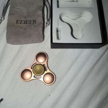 EEIEER Fidget Spinnerx