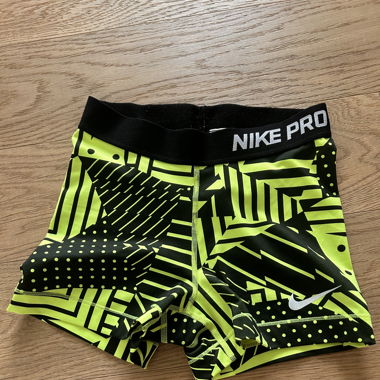 Nike Pro Shorts (Grösse S)