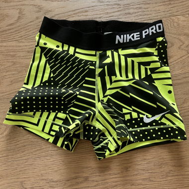 Pantaloncini Nike Pro (Taglia S)