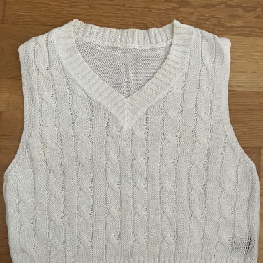 Weisses Strickshirt