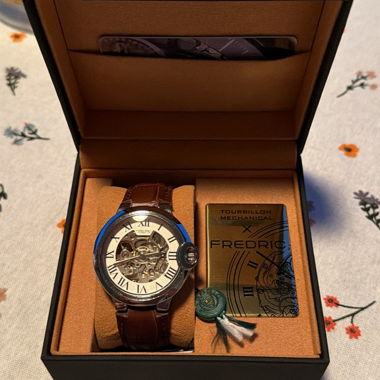 Fredric Tourbillon Uhren
