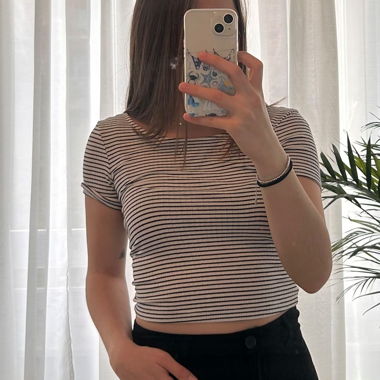 White Stradivarius top with black stripes