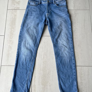 Classic Straight Fit Denim Jeans – W28 L30 