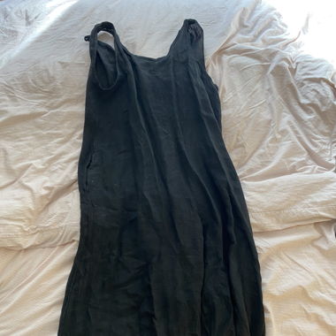 Schwarzer Onzie aus Leinen