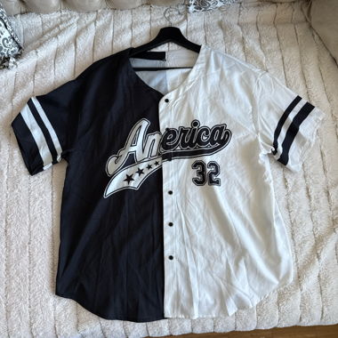 Baseball Jacket Weiss und Schwar Oversize
