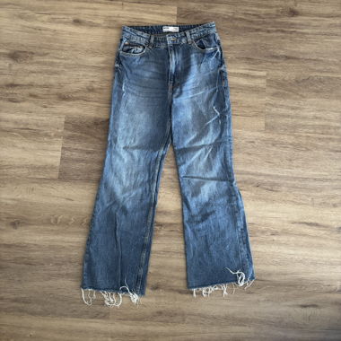 Cropped flare jeans