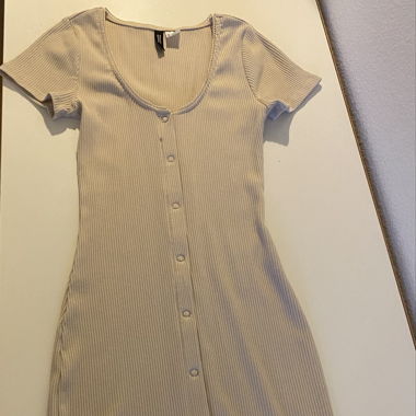 Beige H&M Kleid 
