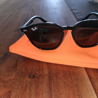 Lunettes de soleil RayBan junior 7-10 ans