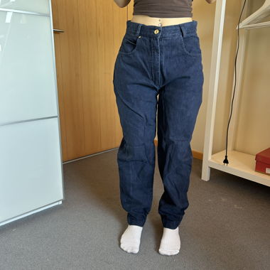 Dunkle High-Waist Jeans