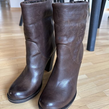Bottes en cuir véritable marron avec fourrure, 37