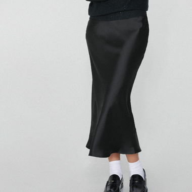 Black Zara satin skirt