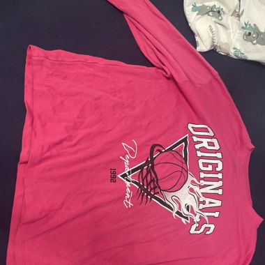 Pinker Pulli mit tollem Schnitt