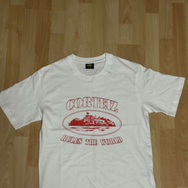 Corteiz T-Shirt mit rotem Logo