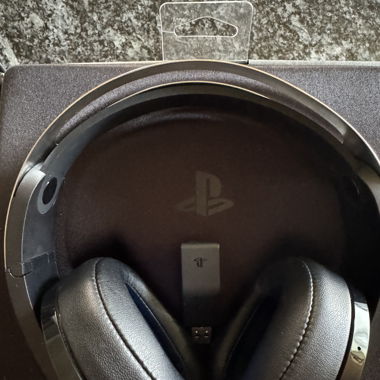 Casque Sony platinium neuf 