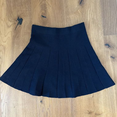 Jupe plissée bleu foncé