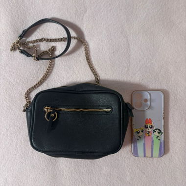 Schwarze Handtasche 