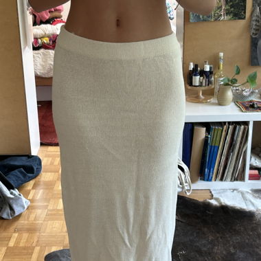 White maxi zara skirt
