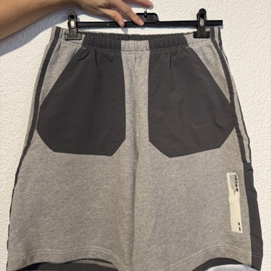 Shorts adidas gris en coton taille M