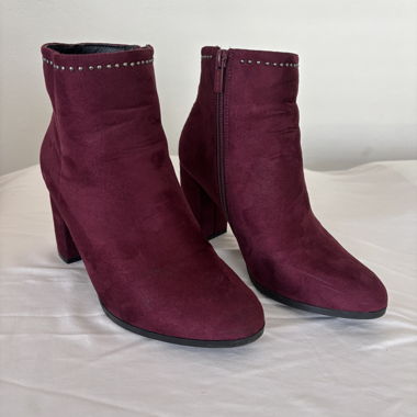 Bordeaux Stiefeletten mit Absatz