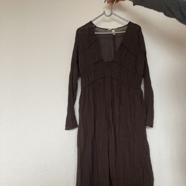 Brown dress