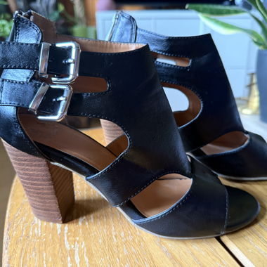 High Hills Pumps Leder gr. 39
